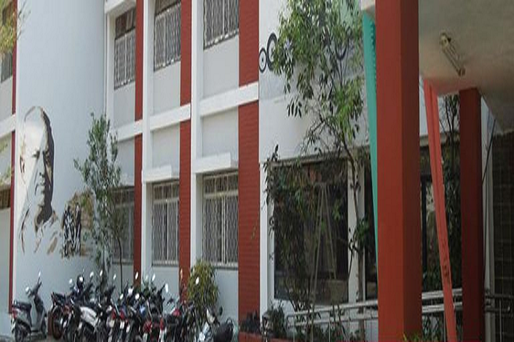 https://cache.careers360.mobi/media/colleges/social-media/media-gallery/40336/2021/9/17/Campus Building of RTG Animate Animation Academy Kolkata_Campus-View.png
